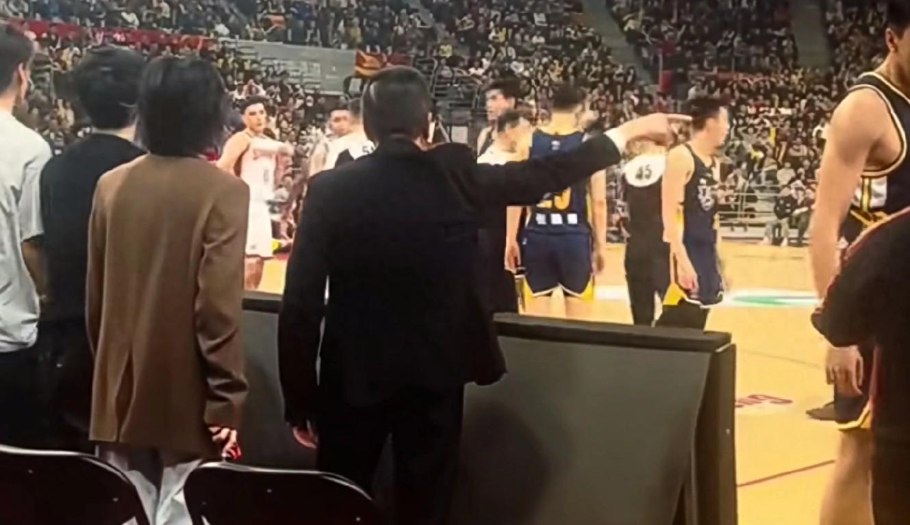 华体会官方网站-陈海涛震怒！杜锋约战迪亚洛，2大内线选择硬刚